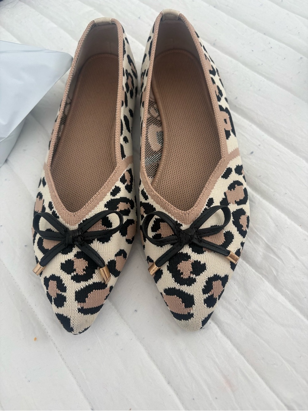 Leopard-Print Pointed Toe Ballet Flats - Beige/Black size 7.5